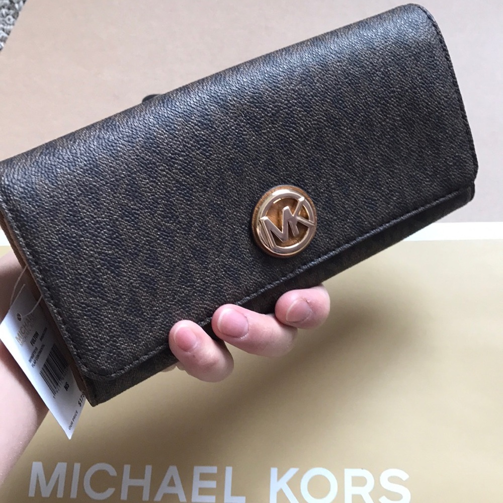 💯🆕mk Fulton wallet🆕brown /full size large - Picture 2 of 5